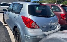 2011 Nissan Versa 1.8 S