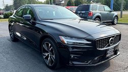 2024 Volvo S60 B5 Plus Dark Theme