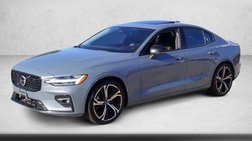 2024 Volvo S60 B5 Ultimate Dark Theme