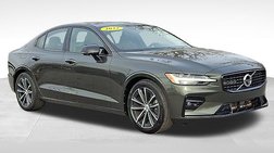 2022 Volvo S60 B5 Momentum
