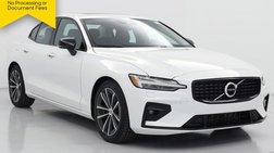 2022 Volvo S60 B5 Momentum