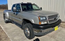 2004 Chevrolet Silverado 3500 LS