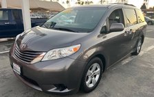 2015 Toyota Sienna LE 8-Passenger