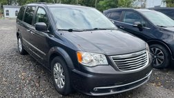 2016 Chrysler Town and Country Touring