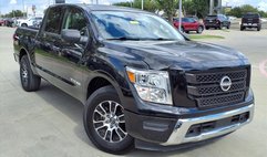 2023 Nissan Titan SV