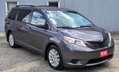 2013 Toyota Sienna LE 7-Passenger