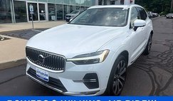 2023 Volvo XC60 Recharge T8 Ultimate Bright Theme