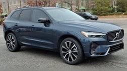 2023 Volvo XC60 B5 Plus Dark Theme