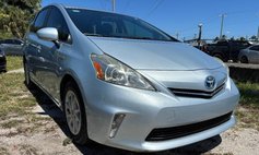 2013 Toyota Prius v Two