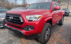 2022 Toyota Tacoma SR