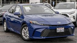 2025 Toyota Camry Hybrid LE
