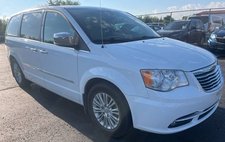 2015 Chrysler Town and Country Touring-L