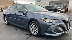 2019 Toyota Avalon Hybrid XLE
