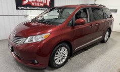 2017 Toyota Sienna XLE 7-Passenger FWD