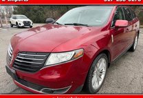 2017 Lincoln MKT Elite
