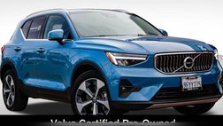 2023 Volvo XC40 B5 Plus Bright Theme