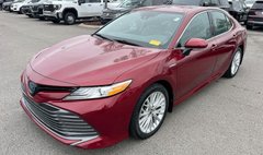 2020 Toyota Camry Hybrid XLE