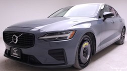 2022 Volvo S60 B5 Momentum