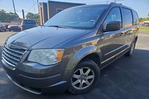 2010 Chrysler Town and Country Touring
