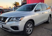 2019 Nissan Pathfinder SV