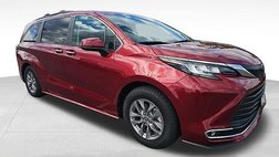 2022 Toyota Sienna XLE 7-Passenger