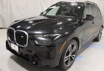 2023 BMW X7 M60i