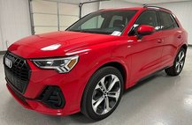 2022 Audi Q3 quattro S line Prem Plus 45 TFSI