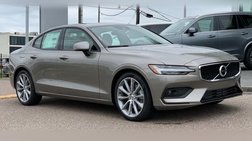 2021 Volvo S60 T5 Momentum