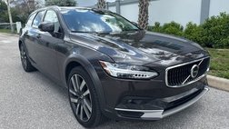 2022 Volvo V90 Cross Country B6
