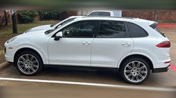 2017 Porsche Cayenne Platinum Edition