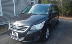 2011 Volkswagen Routan SE