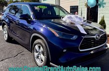 2022 Toyota Highlander Hybrid LE