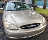2001 Ford Taurus SE