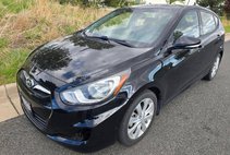 2013 Hyundai Accent SE