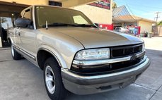 1999 Chevrolet S-10 Base
