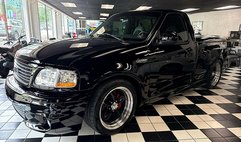 2002 Ford F-150 SVT LIGHTNING Base
