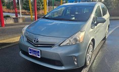 2013 Toyota Prius v Two