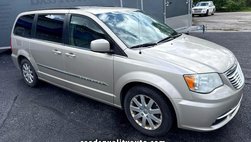 2014 Chrysler Town and Country Touring