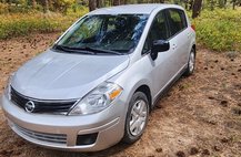 2010 Nissan Versa S