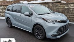 2024 Toyota Sienna Woodland Edition