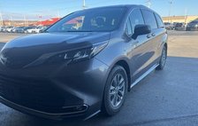 2022 Toyota Sienna XLE 7-Passenger