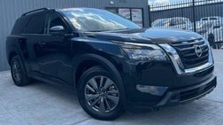 2024 Nissan Pathfinder SV