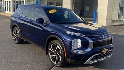 2023 Mitsubishi Outlander SE