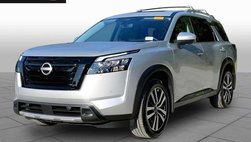 2025 Nissan Pathfinder Platinum