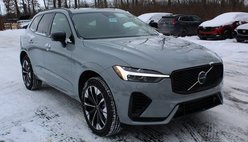 2026 Volvo XC60 T8 Plus
