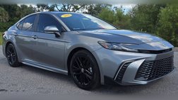 2025 Toyota Camry Hybrid SE
