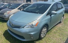 2013 Toyota Prius v Five