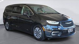 2023 Chrysler Pacifica Hybrid Touring L