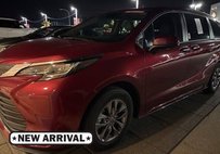 2023 Toyota Sienna XLE 7-Passenger