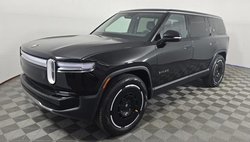 2025 Rivian R1S Adventure